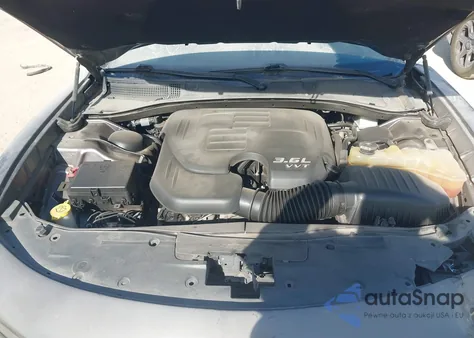 2018 Dodge Charger Sxt Rwd z USA, uszkodzony, nr VIN 2C3CDXBG0JH186743